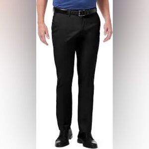 FARRAH 52W x 30L Khaki Pleated Front Navy Pants